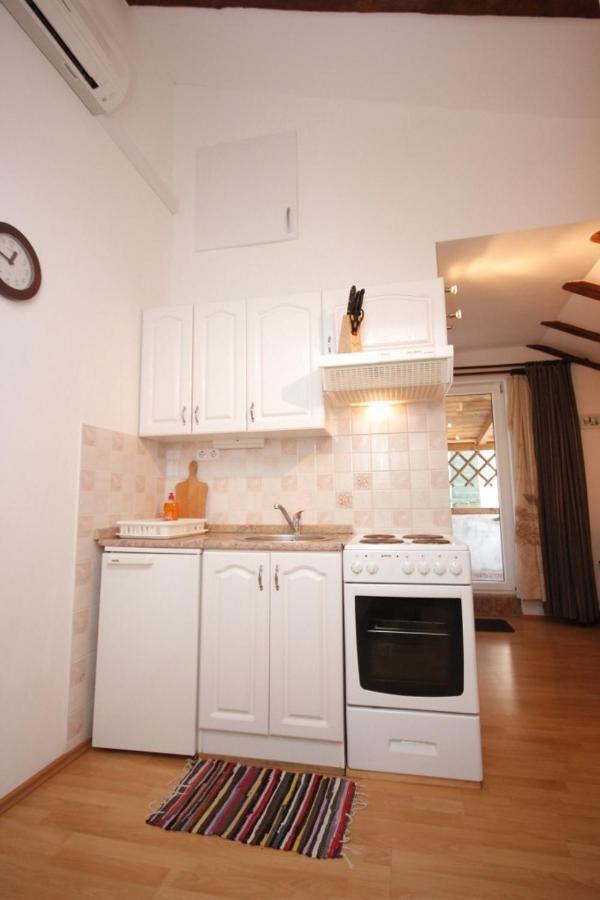 Apartments By The Sea Komiza, Vis - 8533 Екстериор снимка