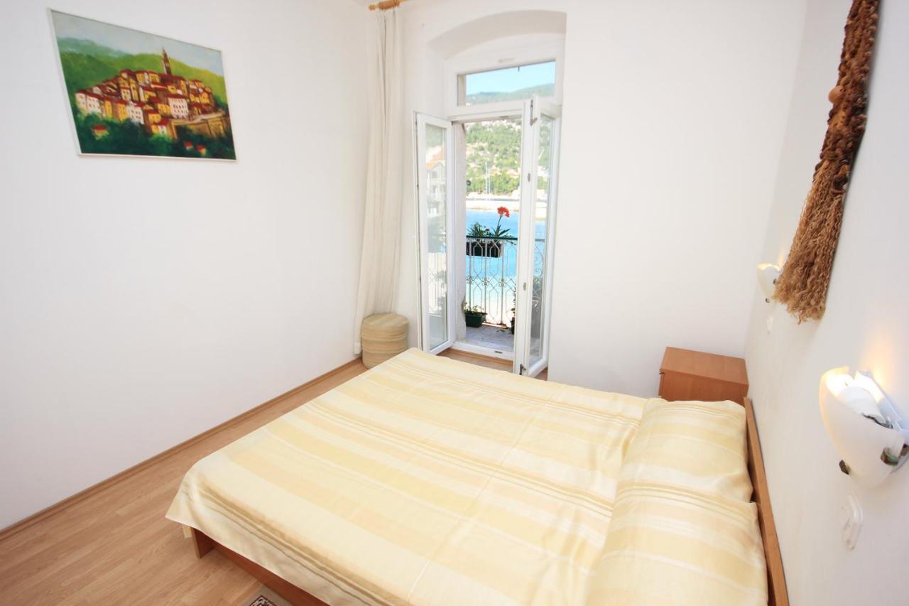 Apartments By The Sea Komiza, Vis - 8533 Екстериор снимка