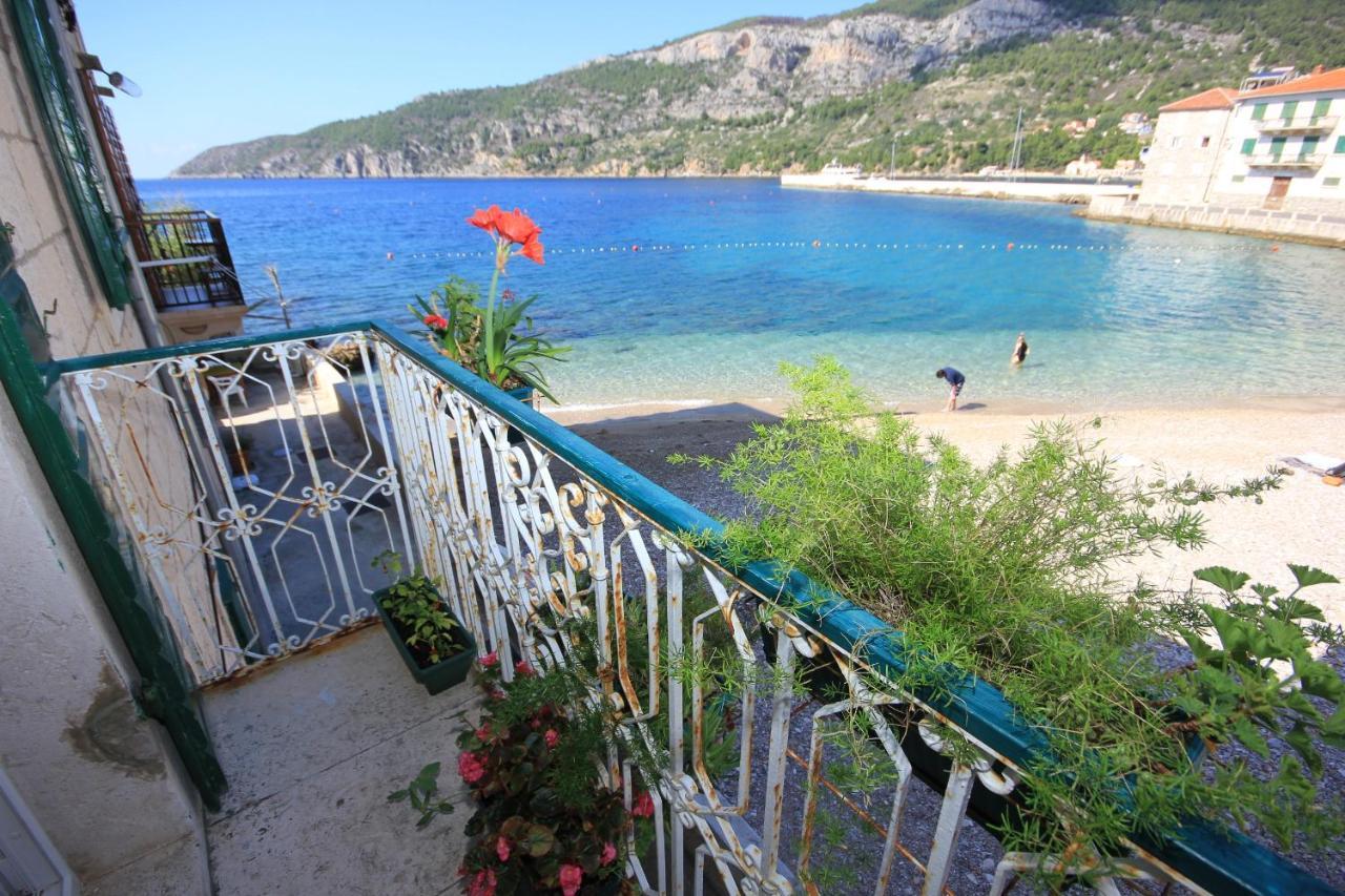 Apartments By The Sea Komiza, Vis - 8533 Екстериор снимка